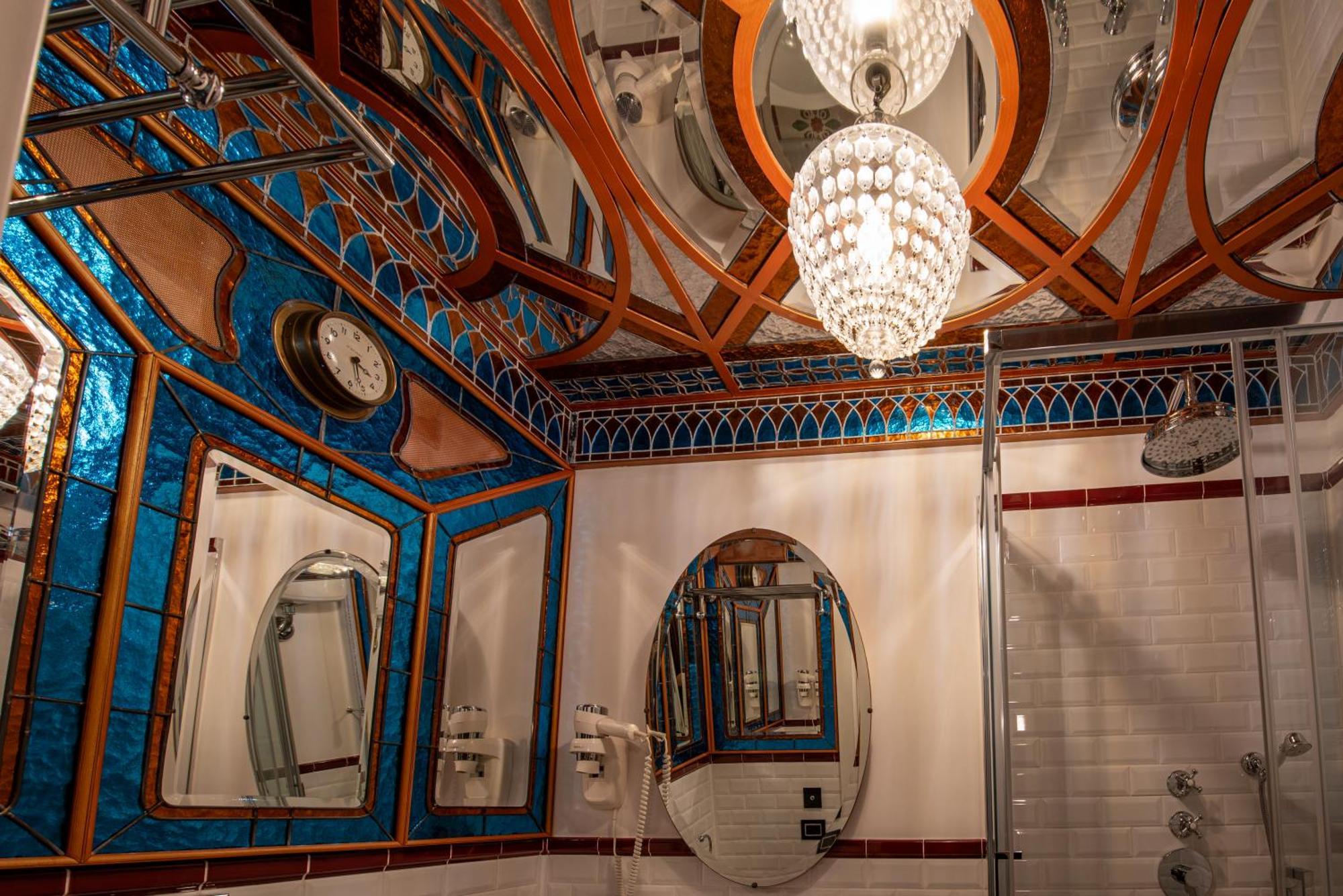 Genova Centro - Lussuosa Suite Arte E Storia Bagian luar foto